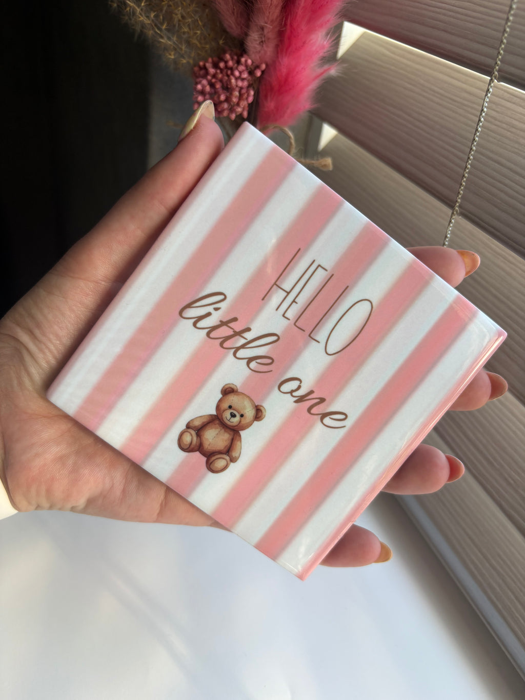 Tegeltje hello little one (roze)