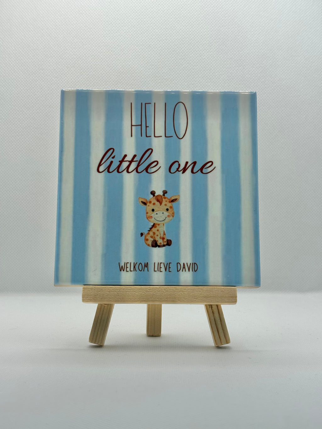 Tegeltje hello little one naam