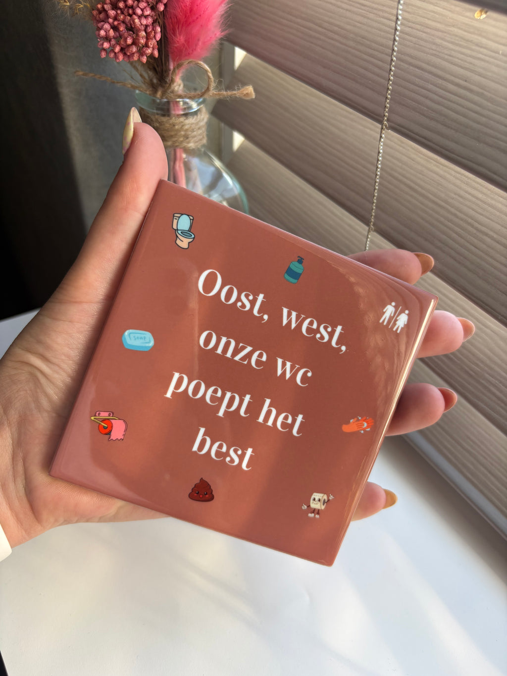 Tegeltje oost, west, onze wc poept het best
